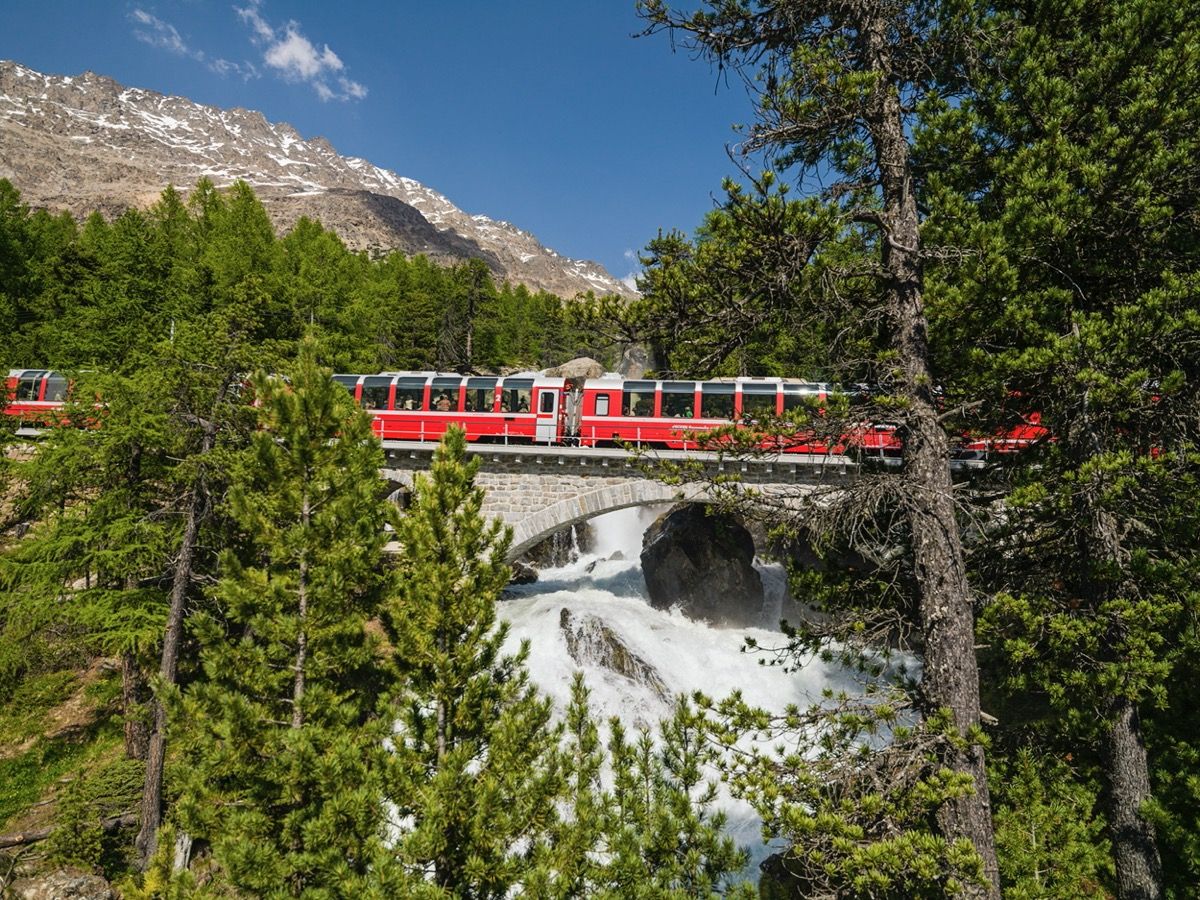 Sustainable travel on the World Heritage route Rhaetian Railway